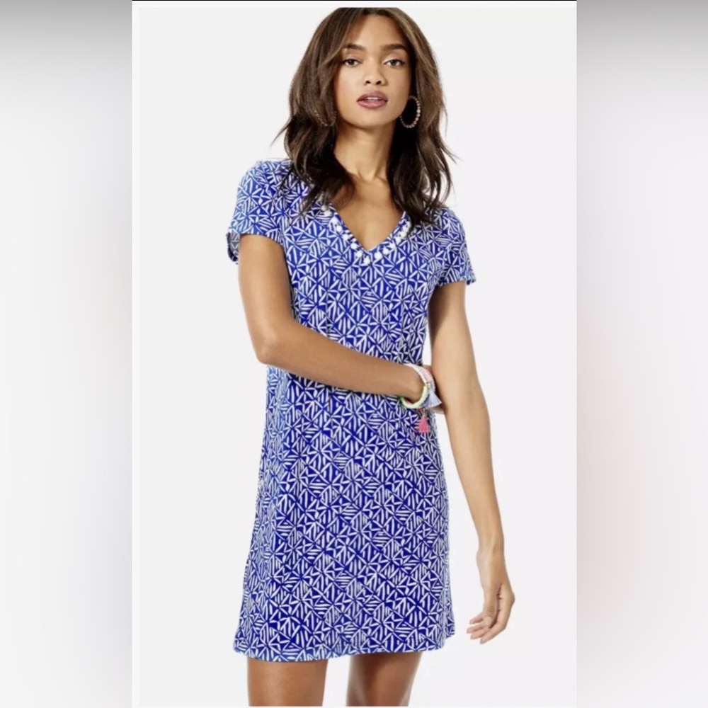 Lilly Pulitzer Blue and White Geometric Pattern Dress